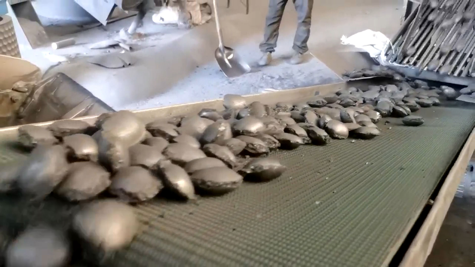 钢厂固废粘合剂的作用及其利用领域是什么？