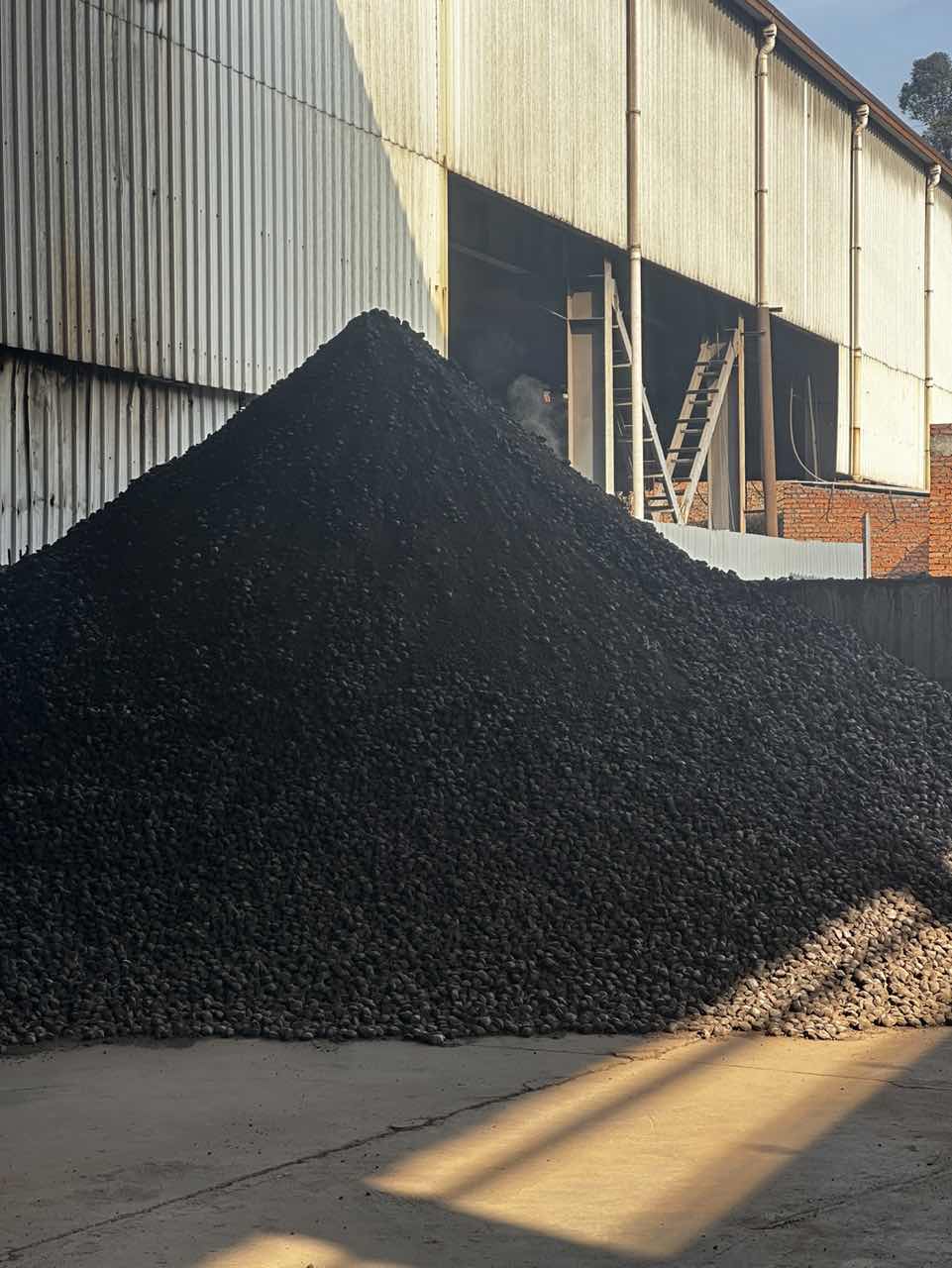 铁精粉压球成型，选哪种粘合剂最相宜？